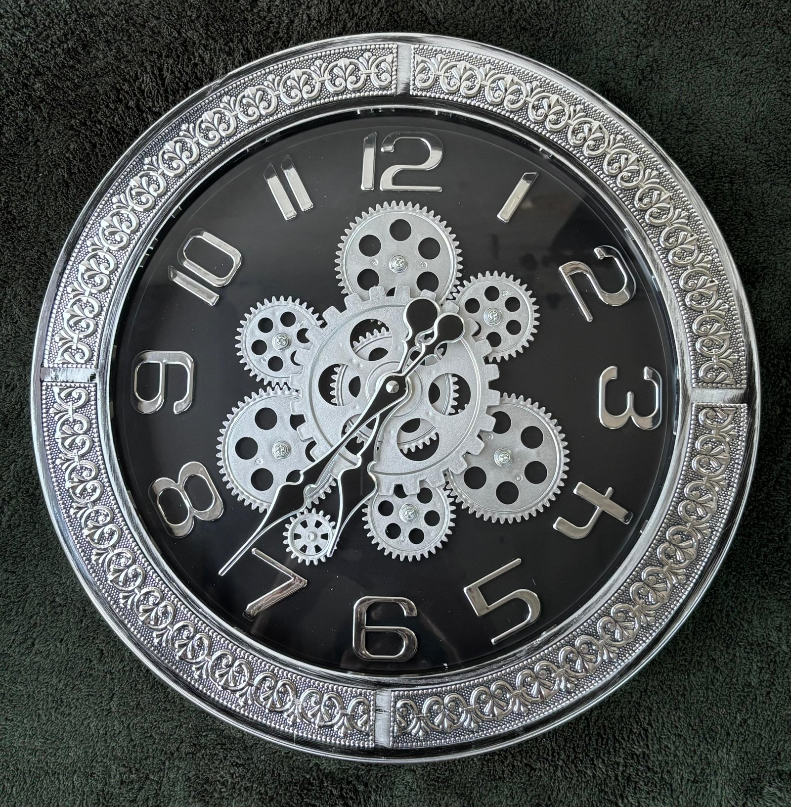 GEAR WALL CLOCK ROUND SHAPED